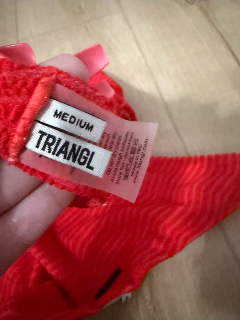 Triangl - Red Set - Picture 4 of 6